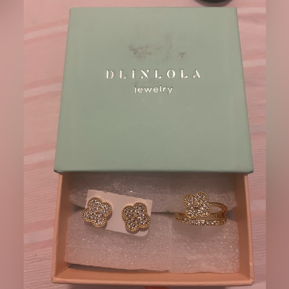 DLINLOLA Alhambra earring set - Picture 16 of 17
